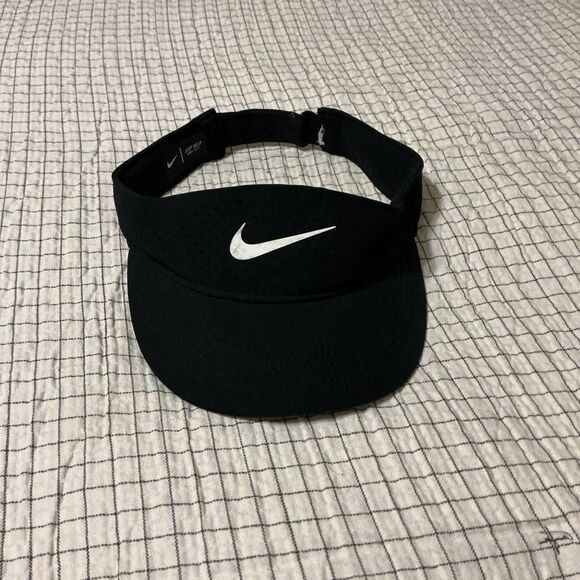 Nike Women's Black Featherlight Dri-Fit Visor Hat Adjustable - Picture 1 of 4